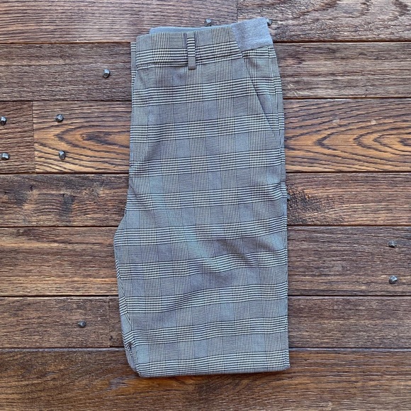 UNIQLO grey plaid pants - Picture 4 of 4